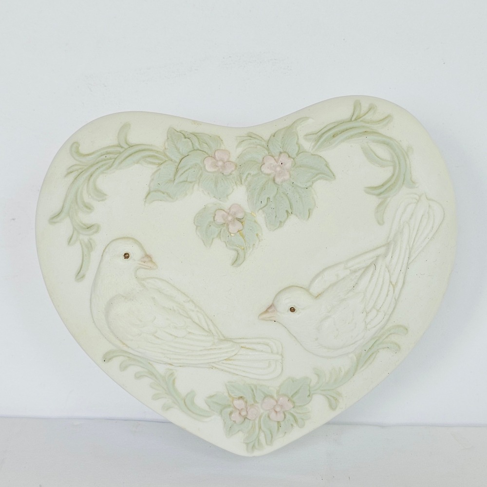 Vintage Crowning Touch Heart Trinket Box Dove Bird Japan Romantic Decor